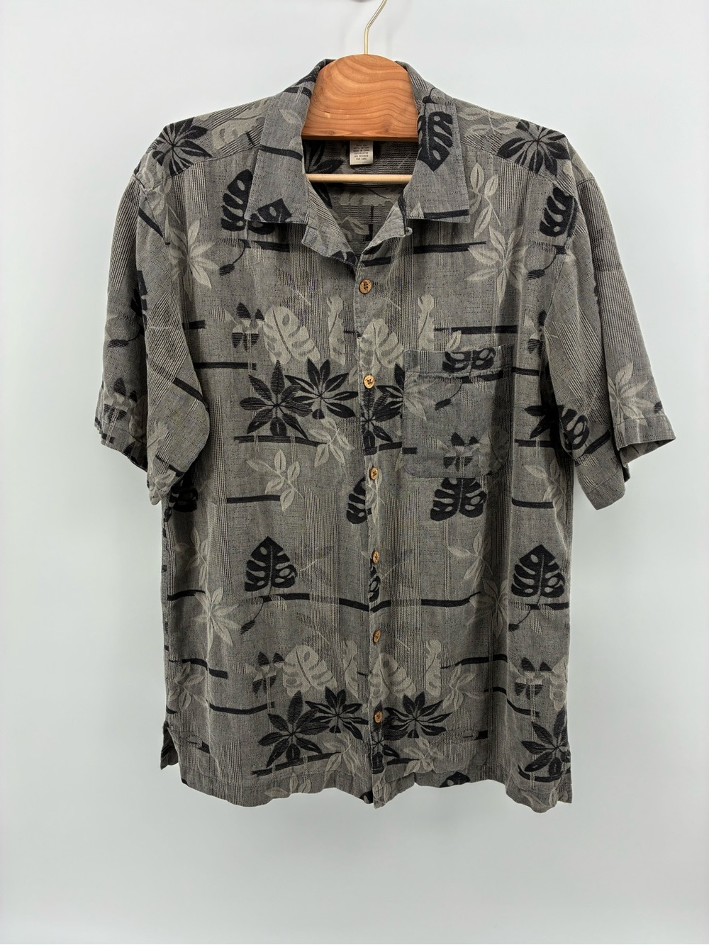 Boca Classics Men's Gray Short-Sleeve Button-Down Shirt with Tropical Print
